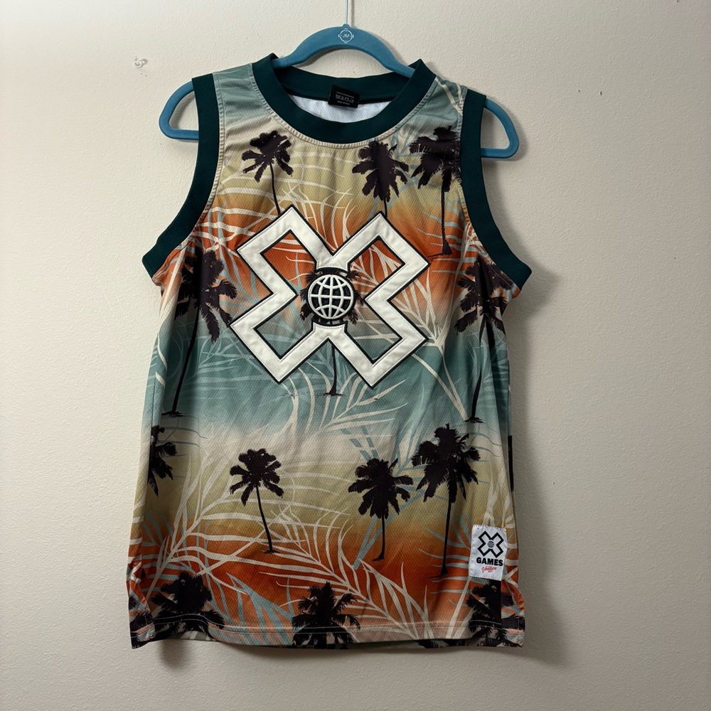 X Games Ventura basketball jersey Men’s medium tropical palm trees cl